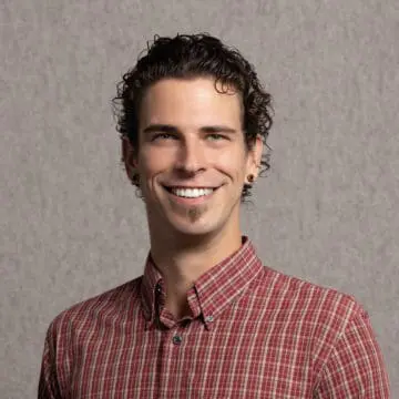Headshot of Joshua Fox