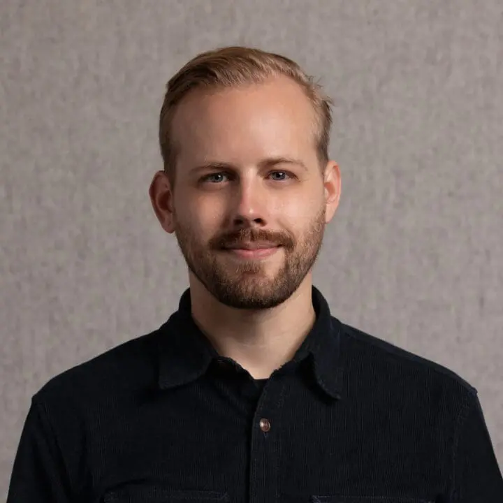 Headshot of Josiah Henley